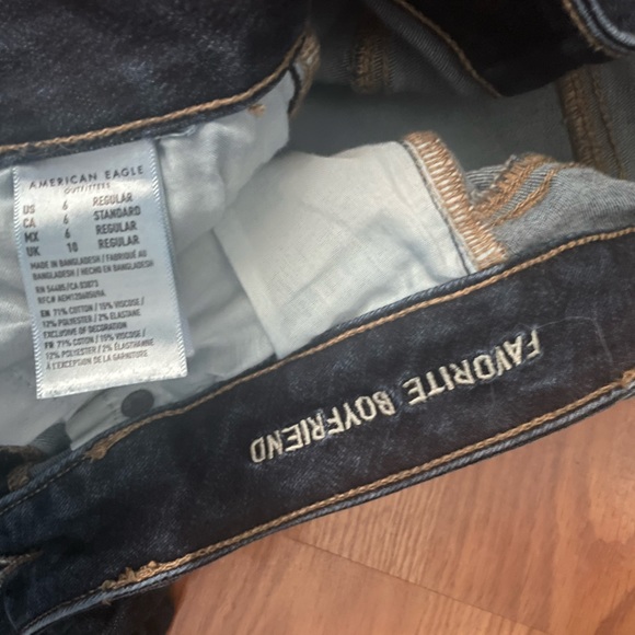 American Eagle Jeans - Picture 2 of 2